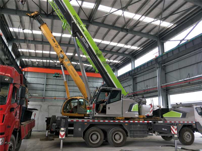 合作市高空车出租需要注意哪些安全事项？