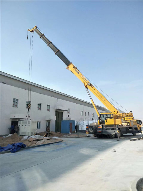 合作市“超载就喊停”—— 吊车的 “重量保镖” 技术